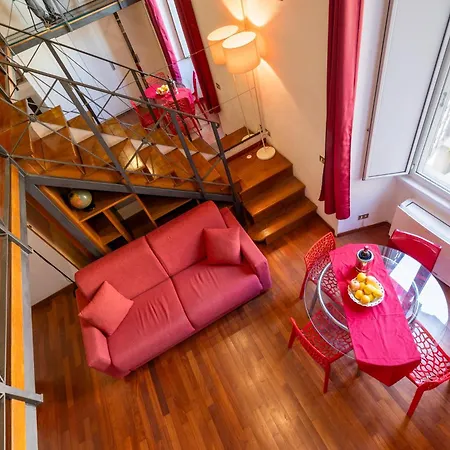 Colosseum Romantic Loft Apartment Rome