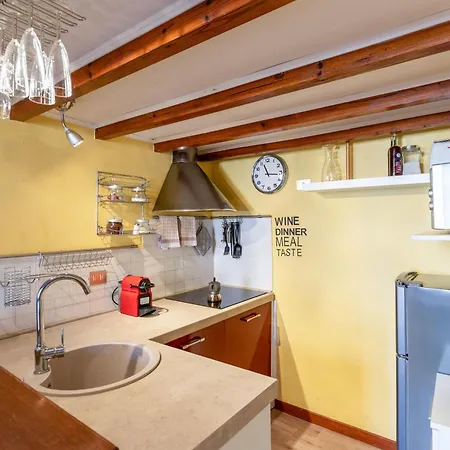 Apartment Colosseum Romantic Loft Rome