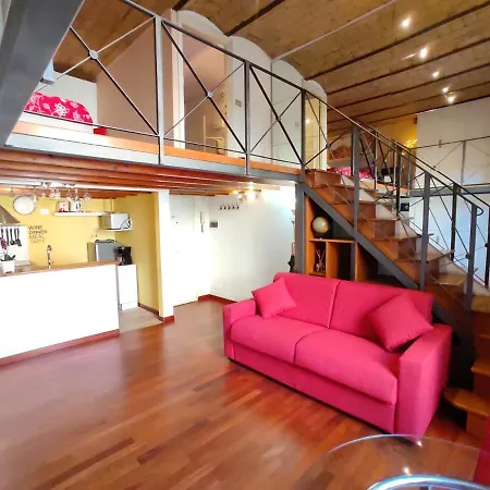 Colosseum Romantic Loft شقة *