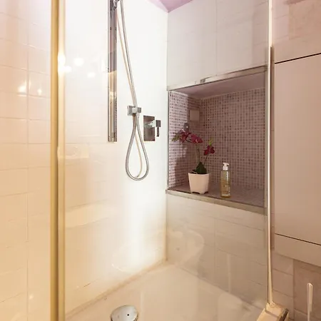 Daire Colosseum Romantic Loft *