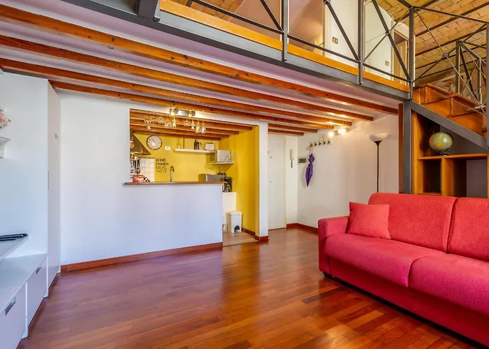 Colosseum Romantic Loft * Rome